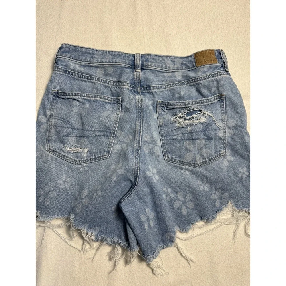 American Eagle Womens Highest Rise Baggy Denim Jean Shorts Sz 12 Blue Distressed